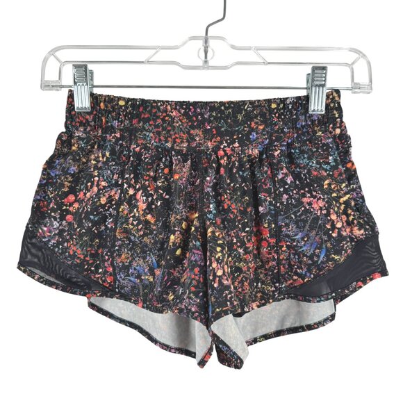 Lululemon Hotty Hot Short II 2.5" Size 4 Flowerescent Multi Black SS-2095 - Picture 1 of 10